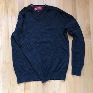 Men’s Arizona Sweater V Neck! Heather Gray